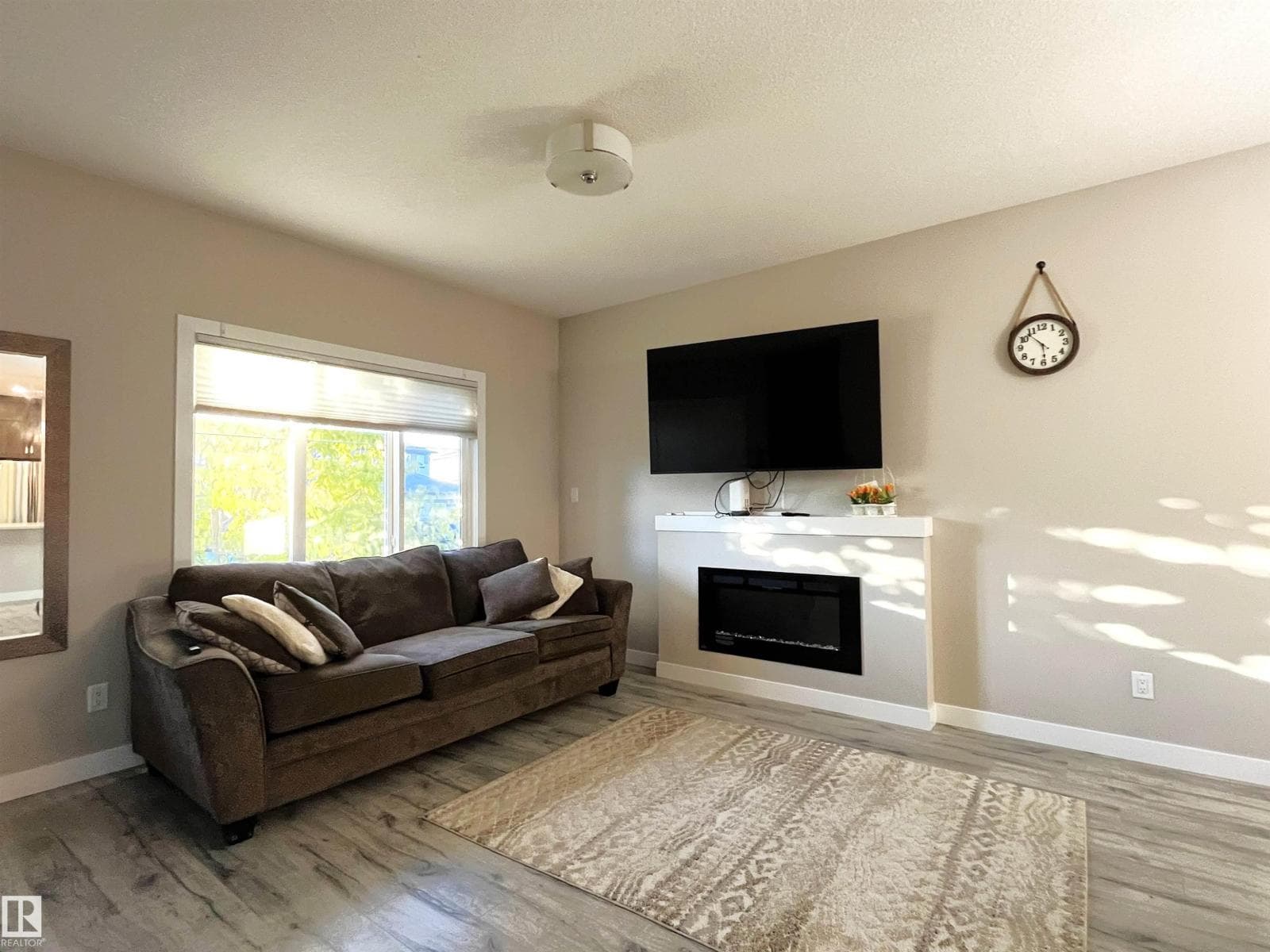 729 BERG LO photo 5
