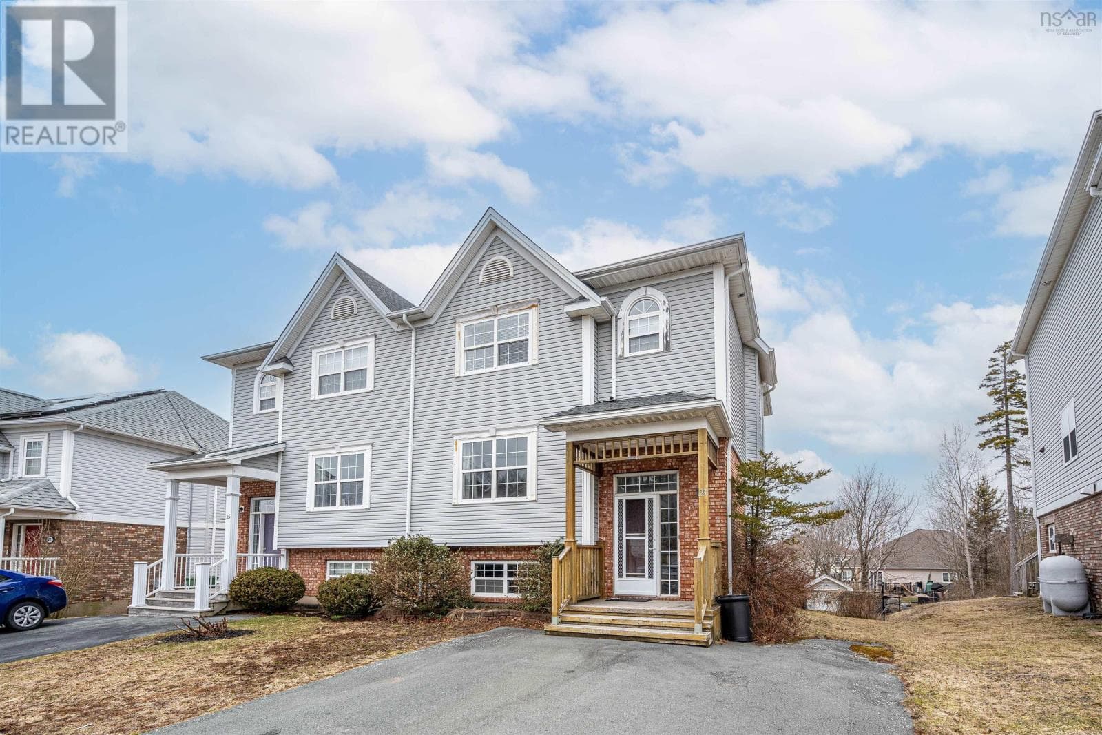 4 bed 4 bath single family at 23 Stratford Way — $599,900
