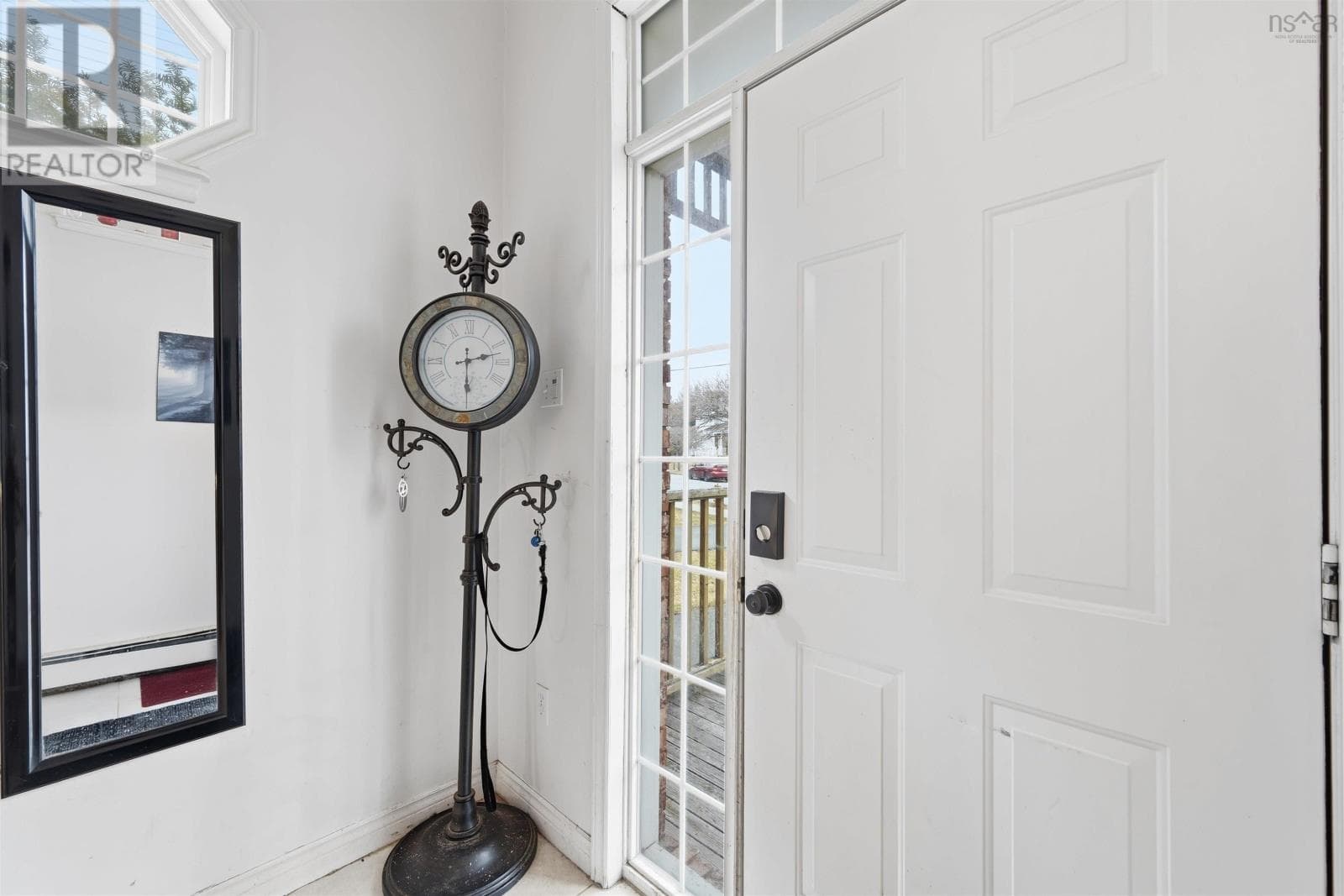 23 Stratford Way photo 3