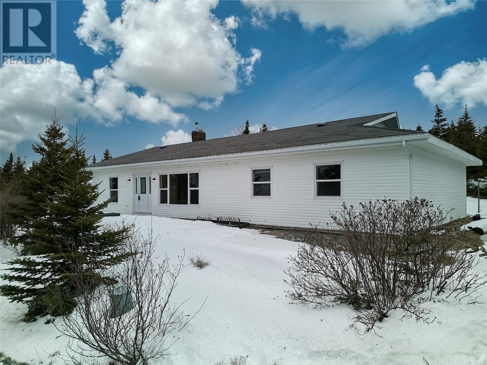 4 bed 3 bath single family at 26 Drovers Road — $349,900