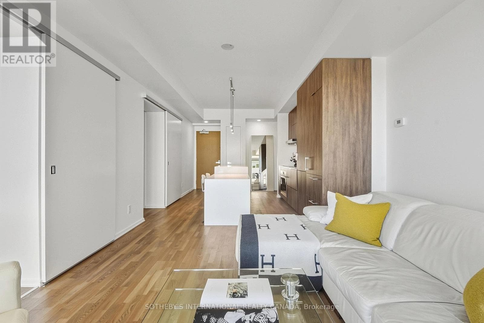 2712 - 1 BLOOR STREET E photo 4