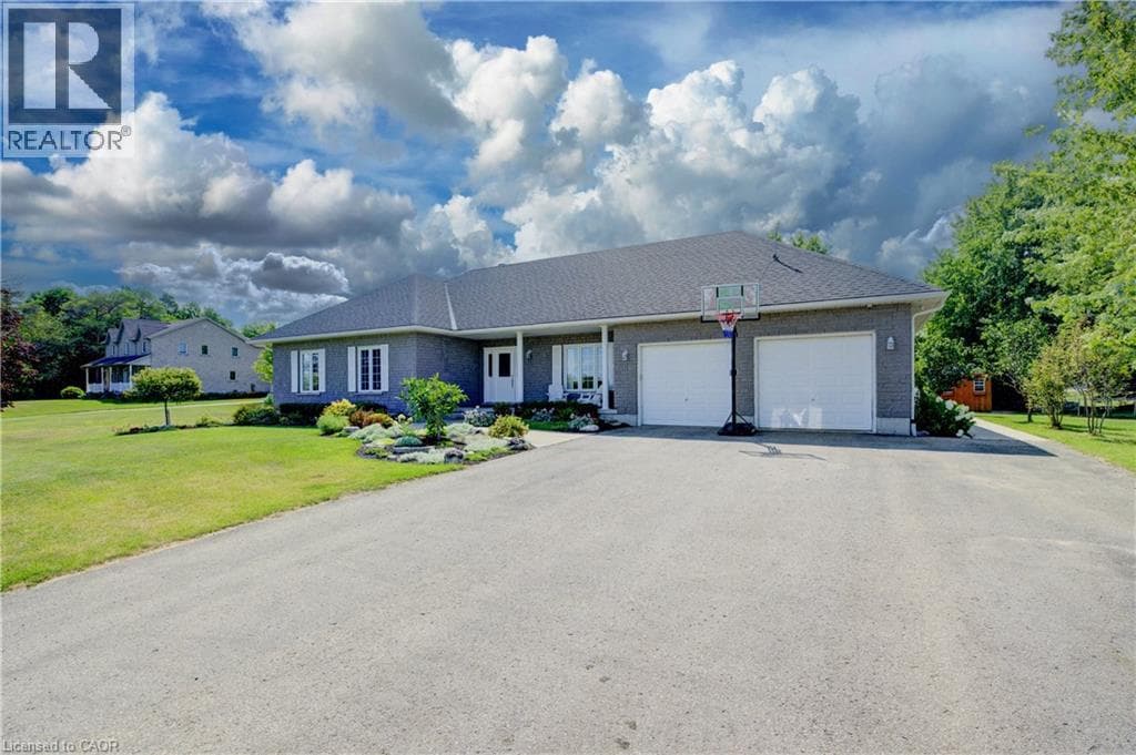 17 MINTO PINES Road photo 2