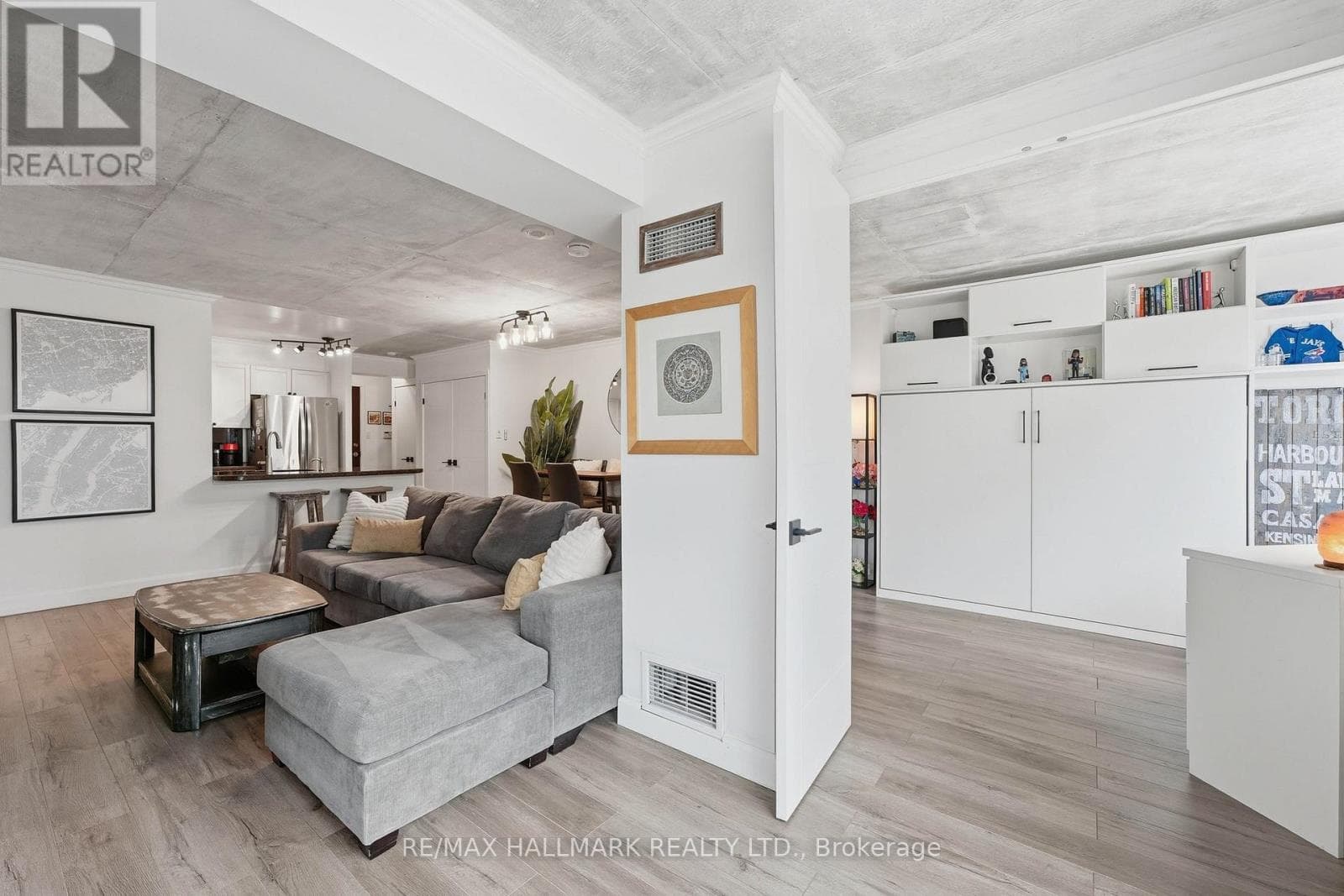 3 bed 2 bath single family at 705 - 600 QUEENS QUAY W — $889,000