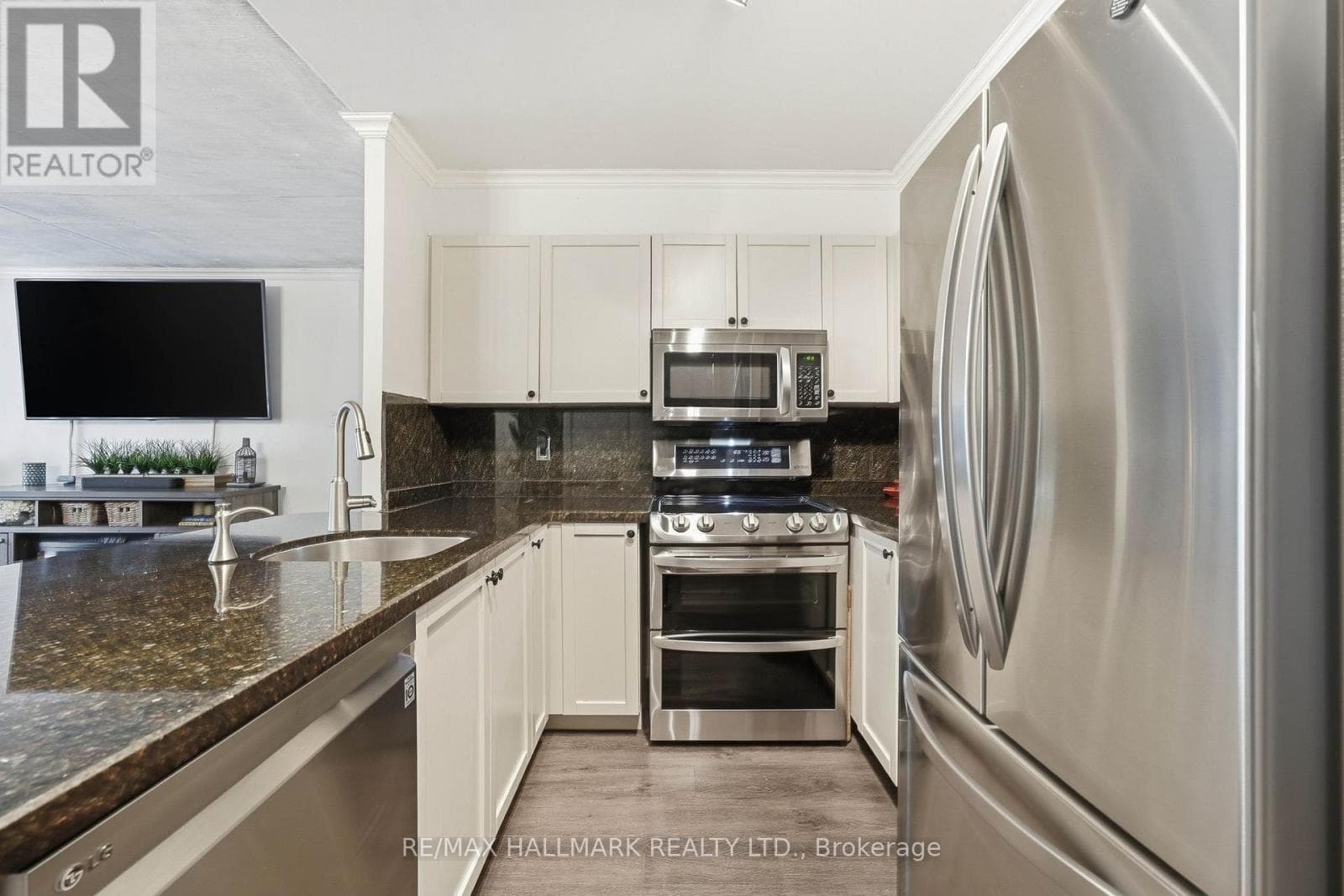 705 - 600 QUEENS QUAY W photo 5