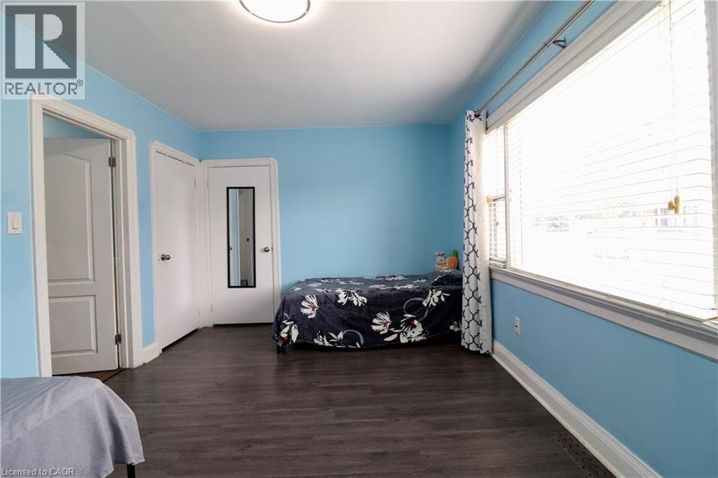 80 ROSEVIEW Avenue photo 5
