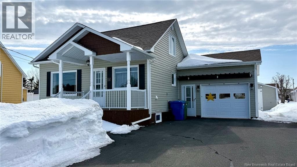 4 bed 1 bath single family at 22 Rue du Pêcheur Sud — $259,900