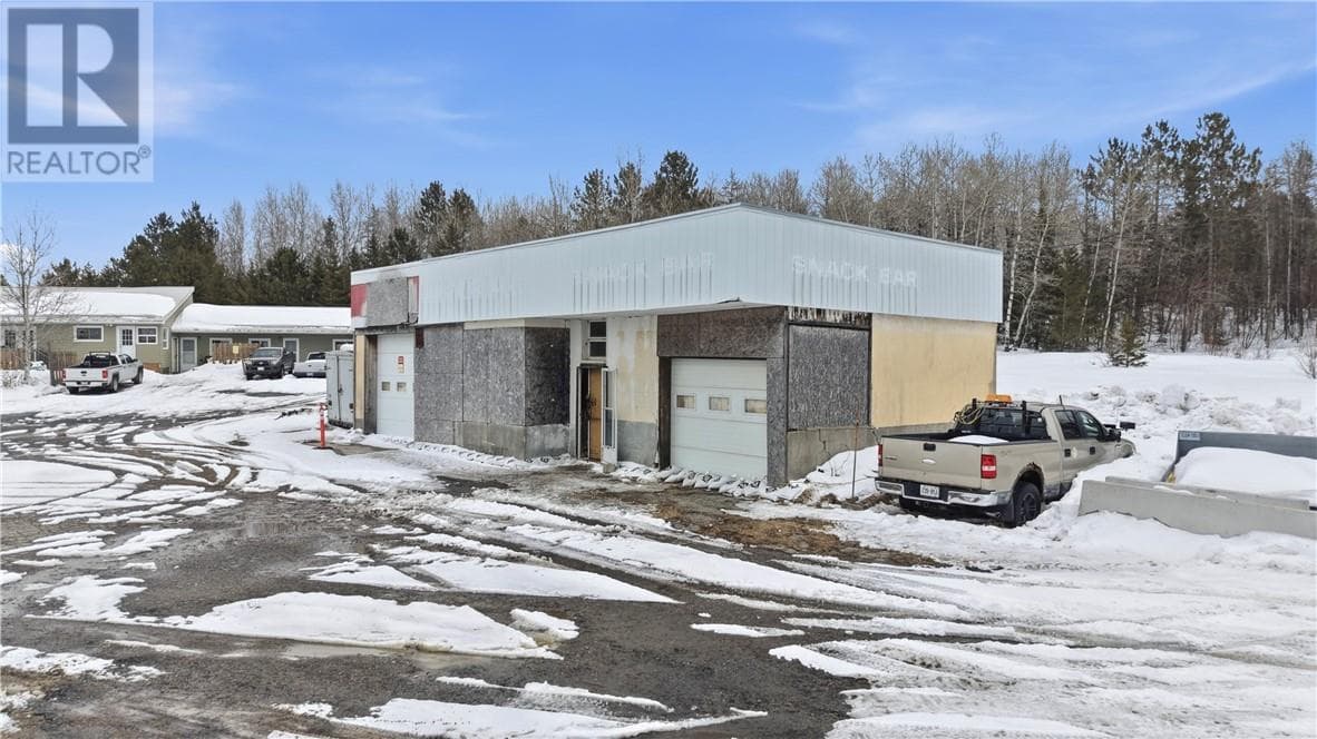 5099 Regional Road 55 photo 5