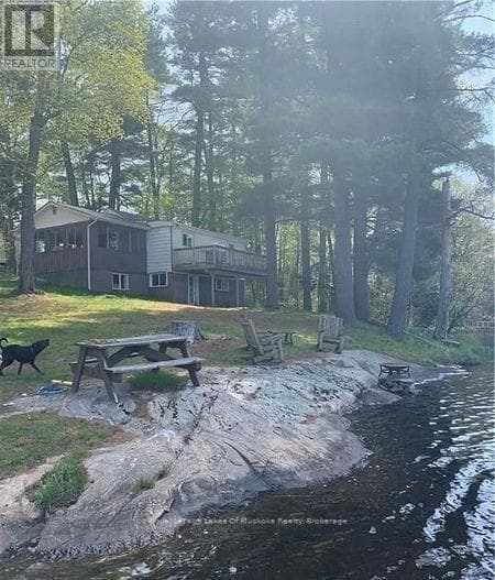 3 bed 1 bath single family at 4019 MUSKOKA 169 ROAD — $999,000
