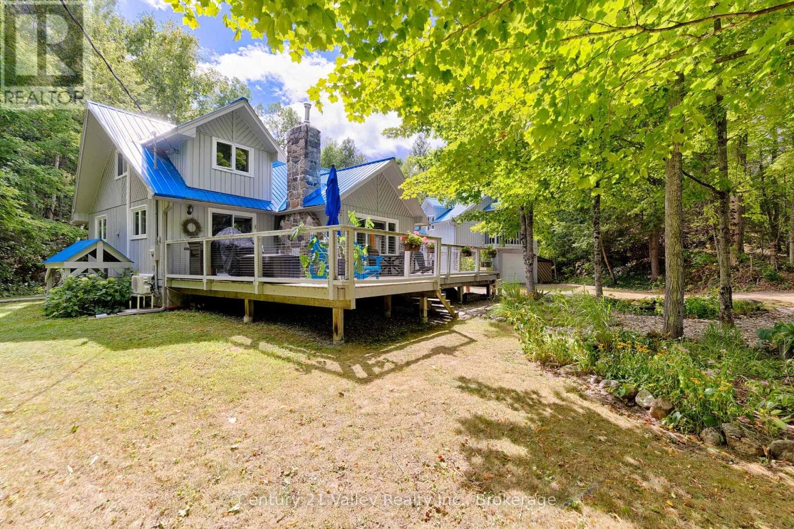 671 GRAPHITE BAY ROAD photo 3