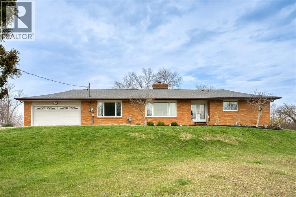 4 bed 3 bath single family at 1235 GESTO Sideroad — $649,800
