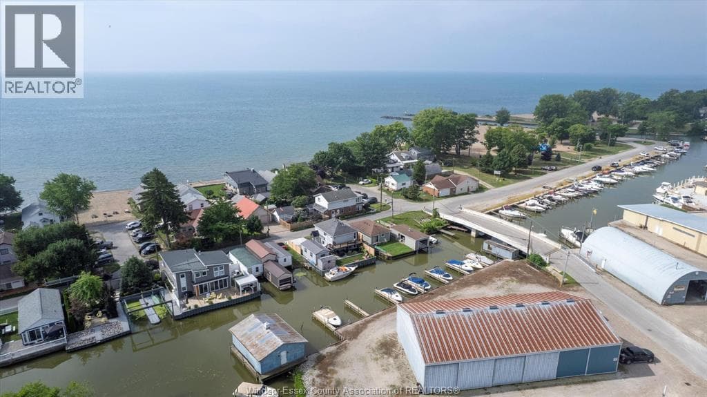 848 CEDAR ISLAND DRIVE photo 3