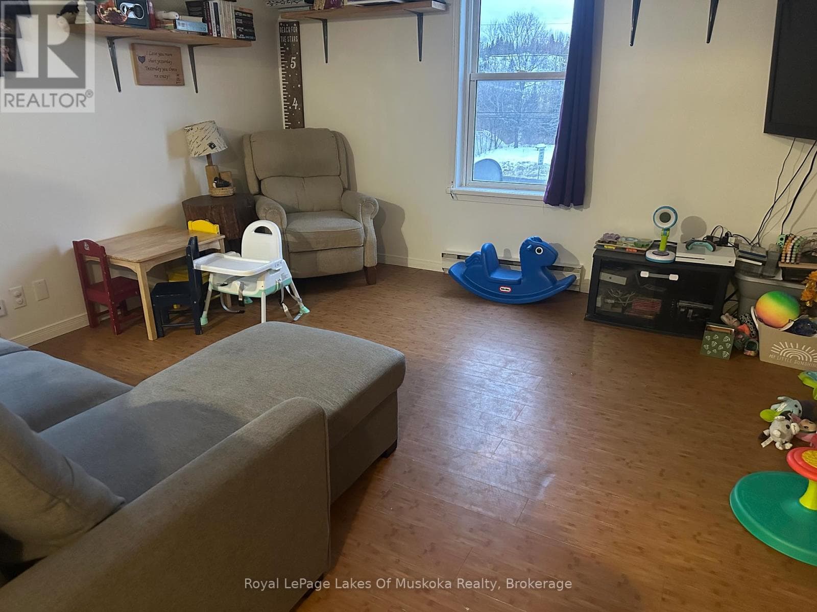 120 ONTARIO STREET photo 3