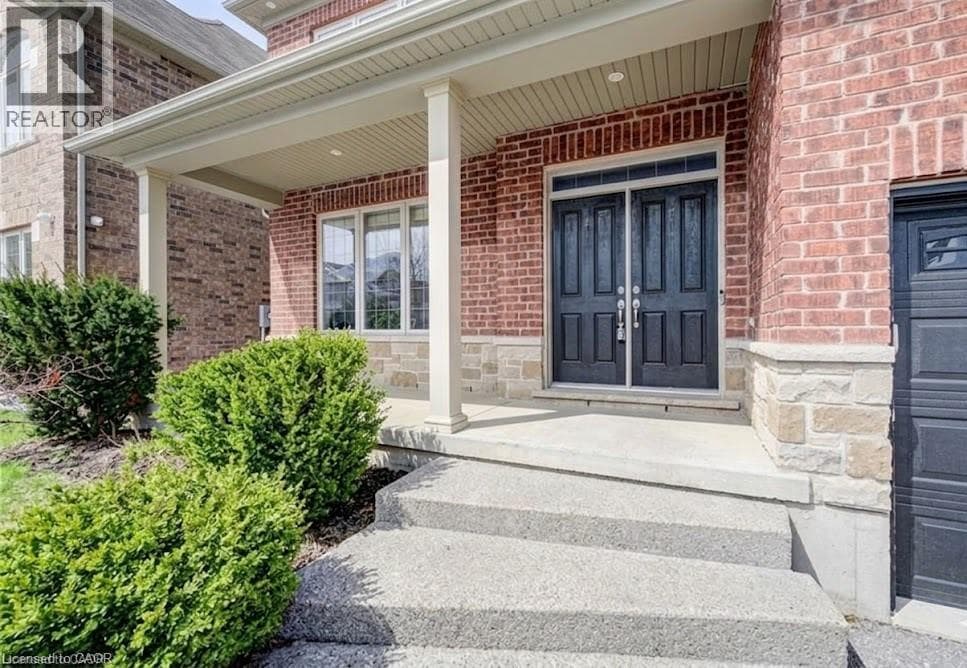 268 EVENS POND Crescent photo 4