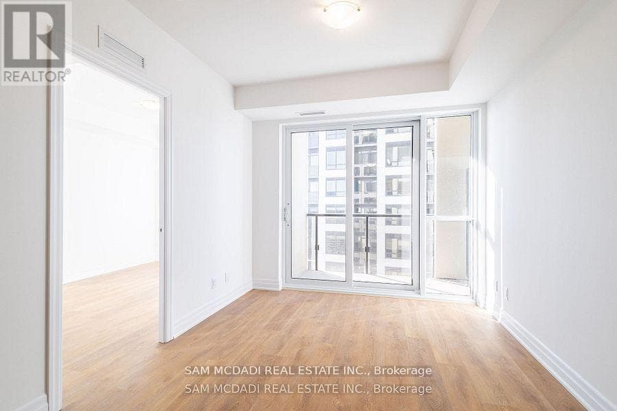 2709 - 30 ELM DRIVE photo 5