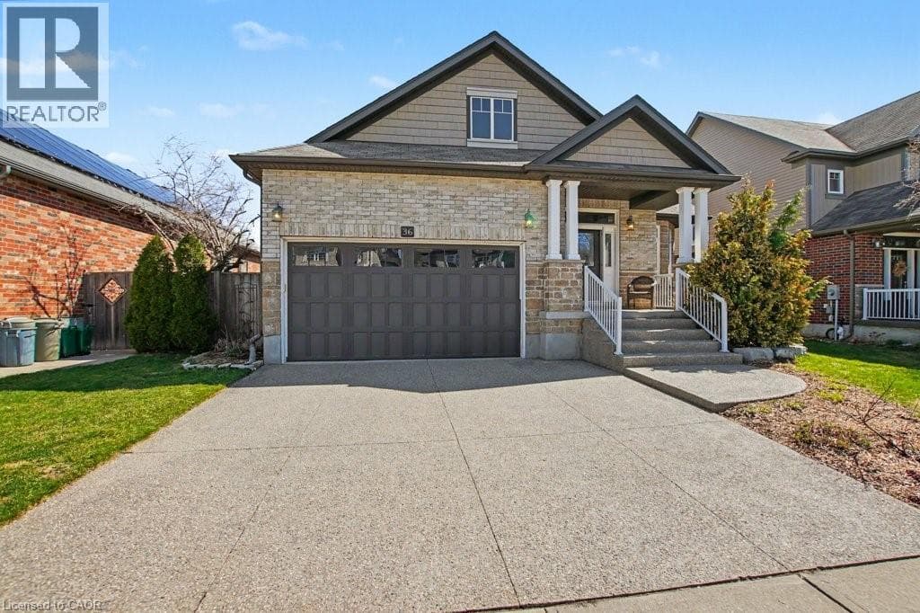 36 FREURE Drive photo 2
