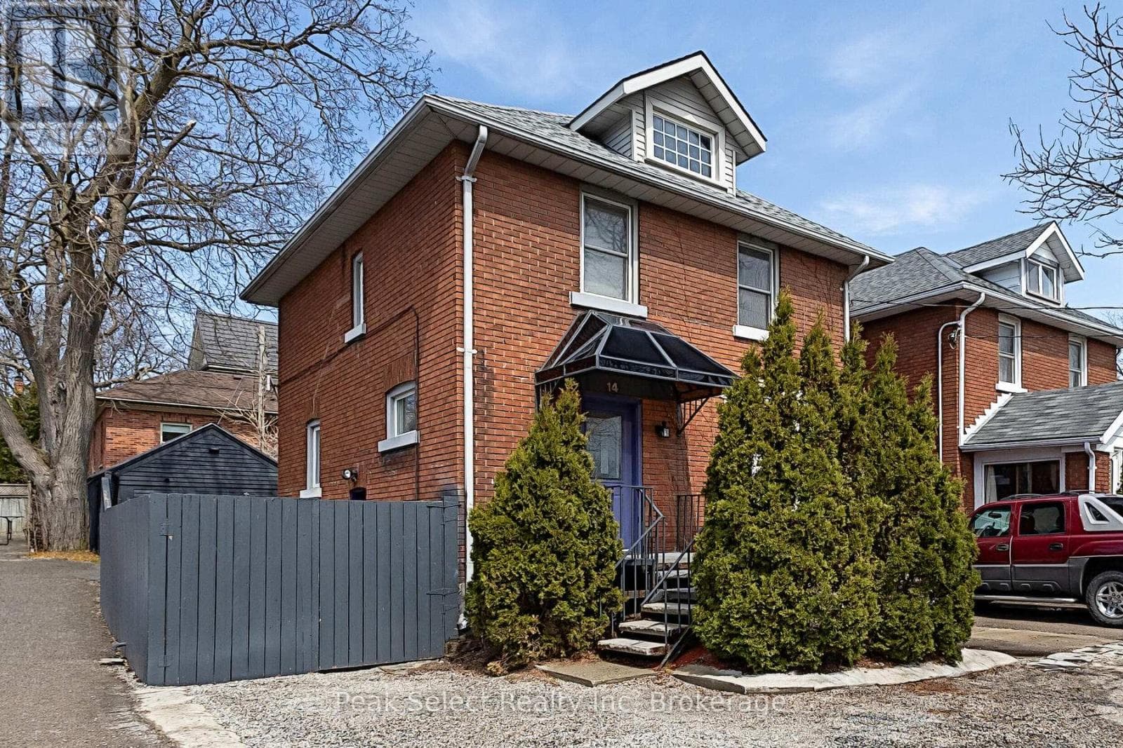 14 REBECCA STREET photo 2