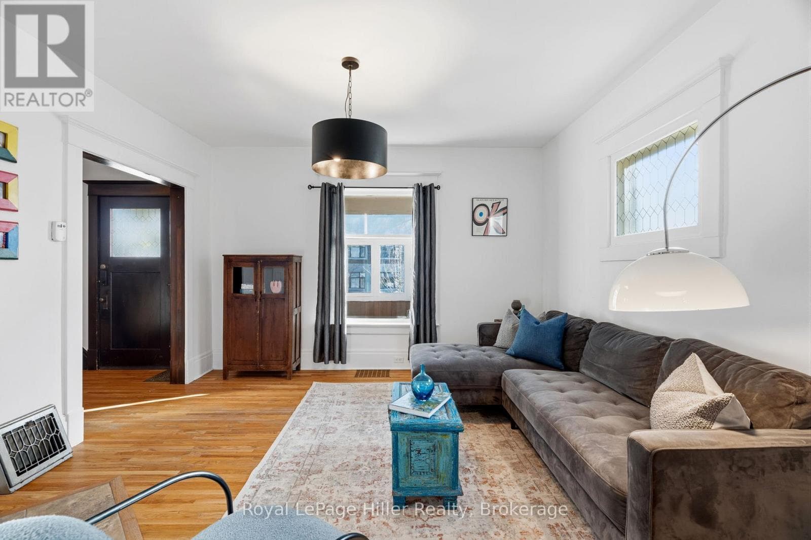 145 CALEDONIA STREET photo 5