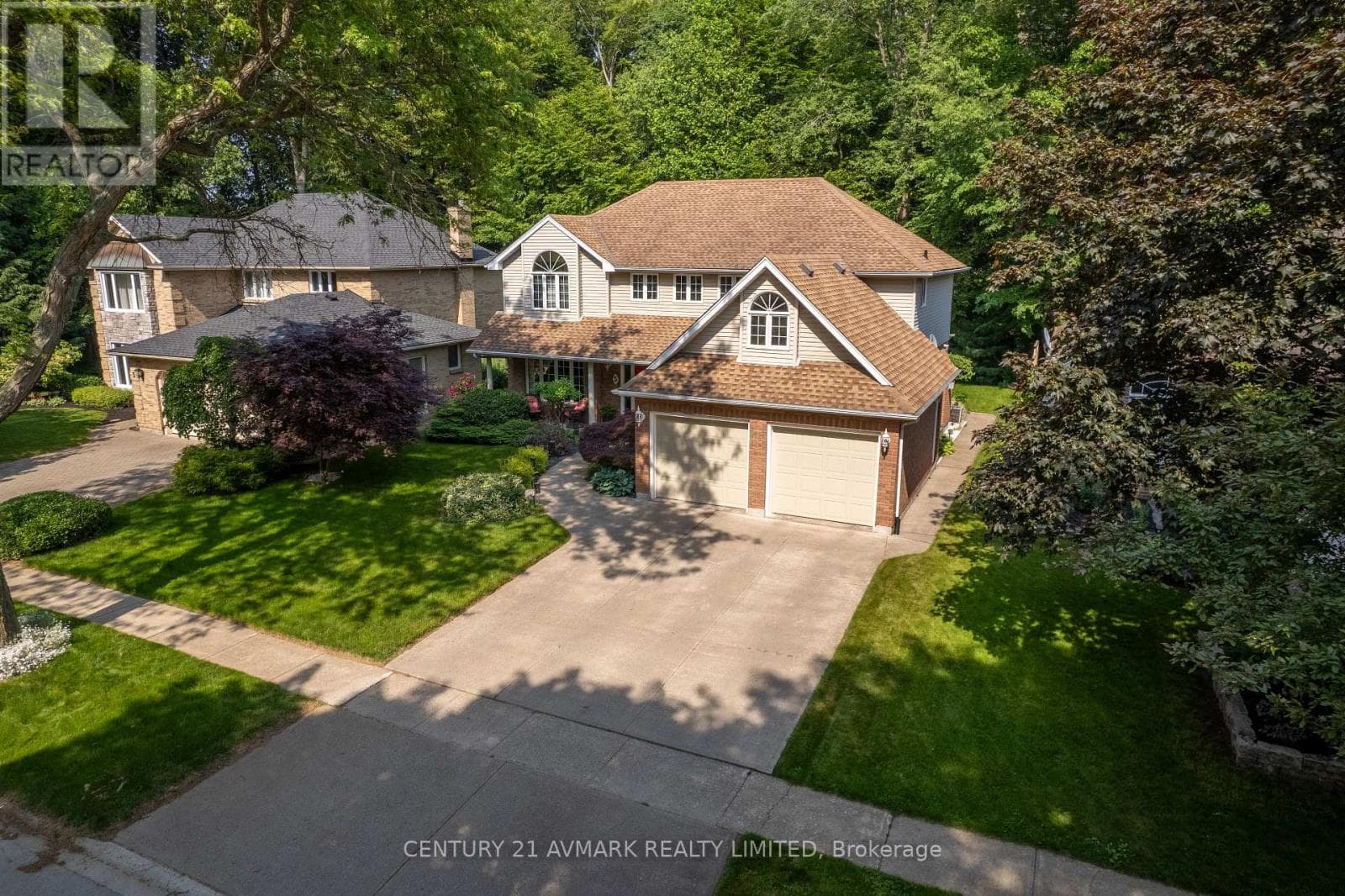 5 MILBURN DRIVE photo 2