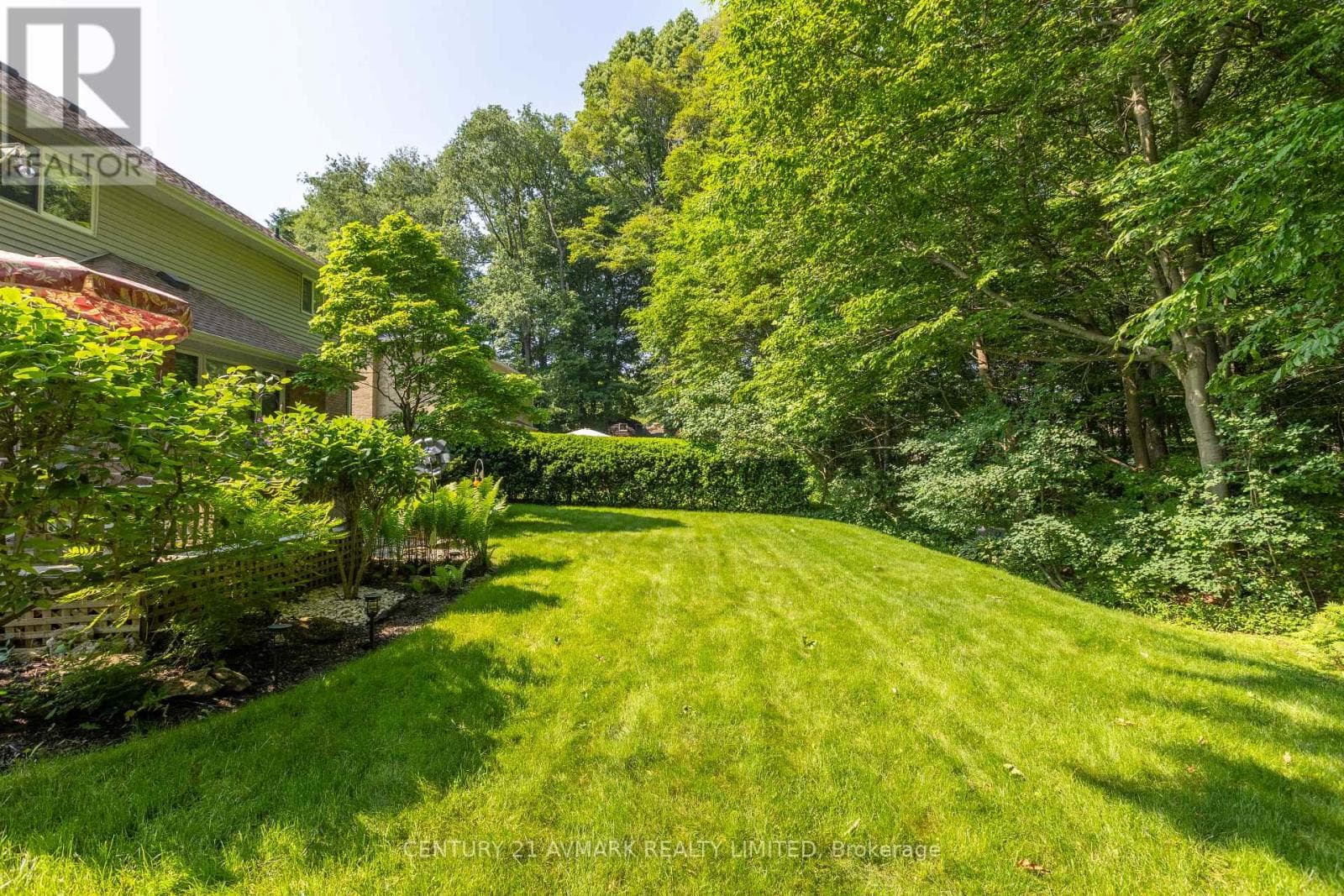 5 MILBURN DRIVE photo 4