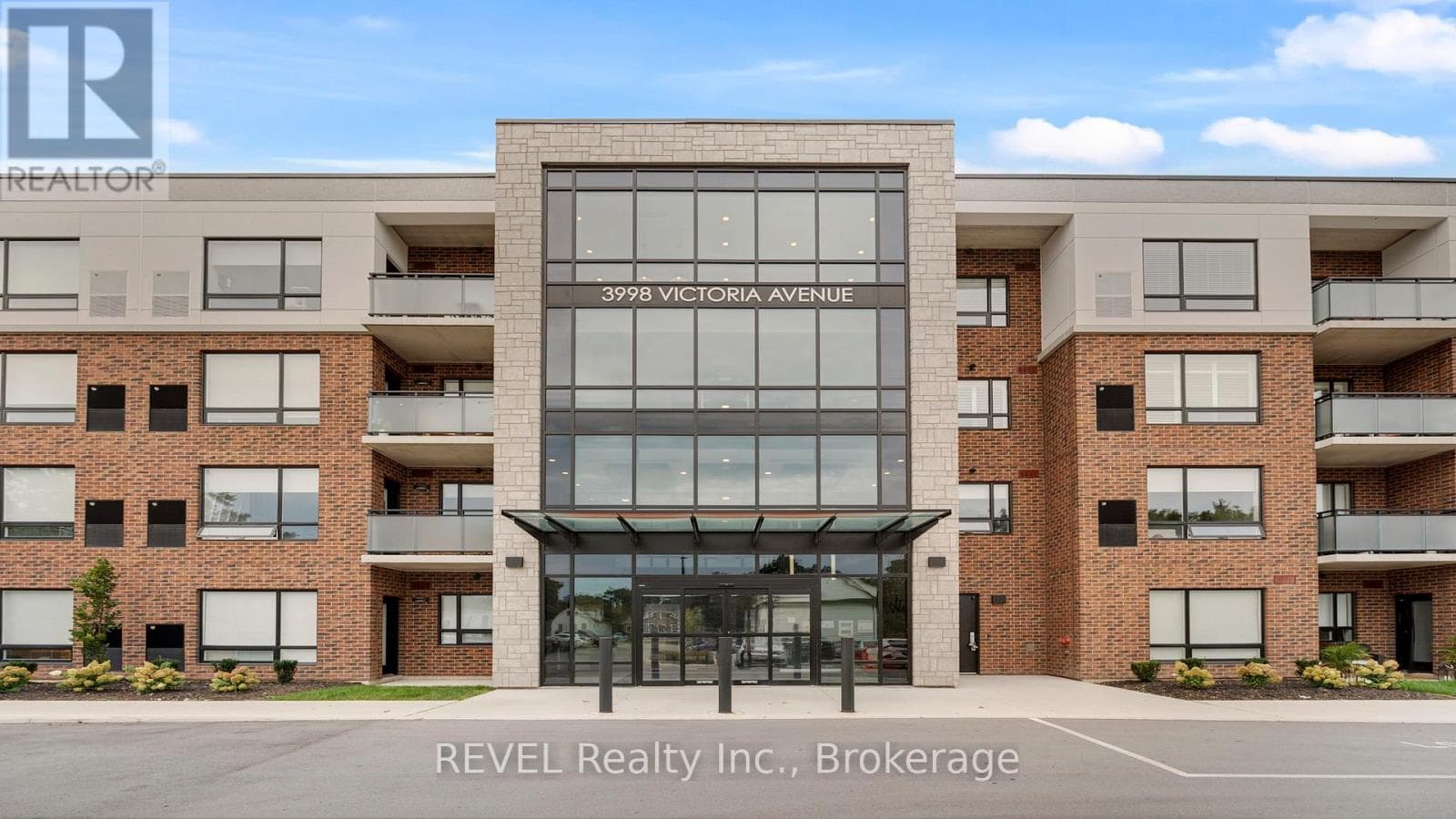 1 bed 1 bath single family at 106 - 3998 VICTORIA AVENUE — $379,000