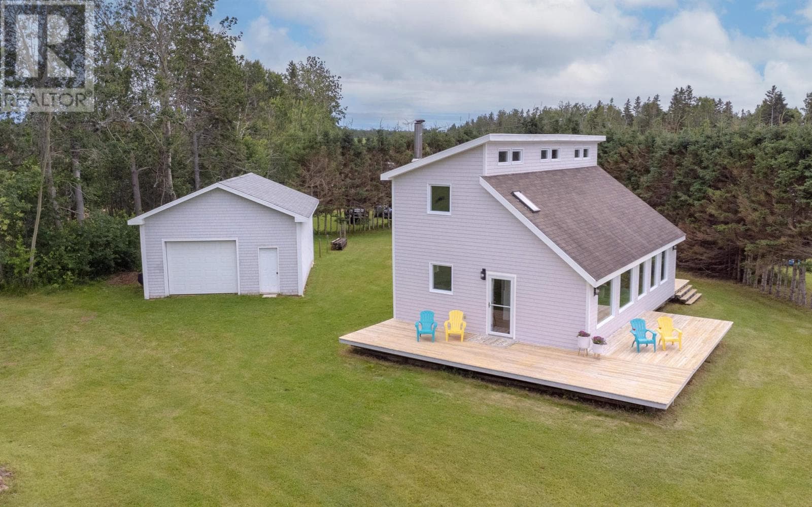 3 bed 1 bath recreational at 4 Livingstone Court — $449,000