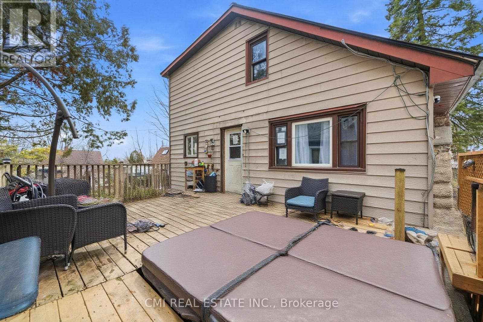6 bed 3 bath single family at 345 LINWOOD AVENUE — $449,400