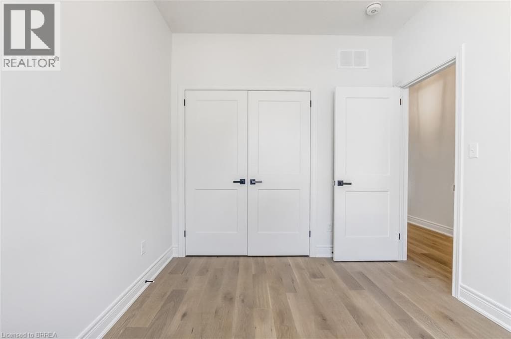 73 HILL Avenue Unit# B photo 5
