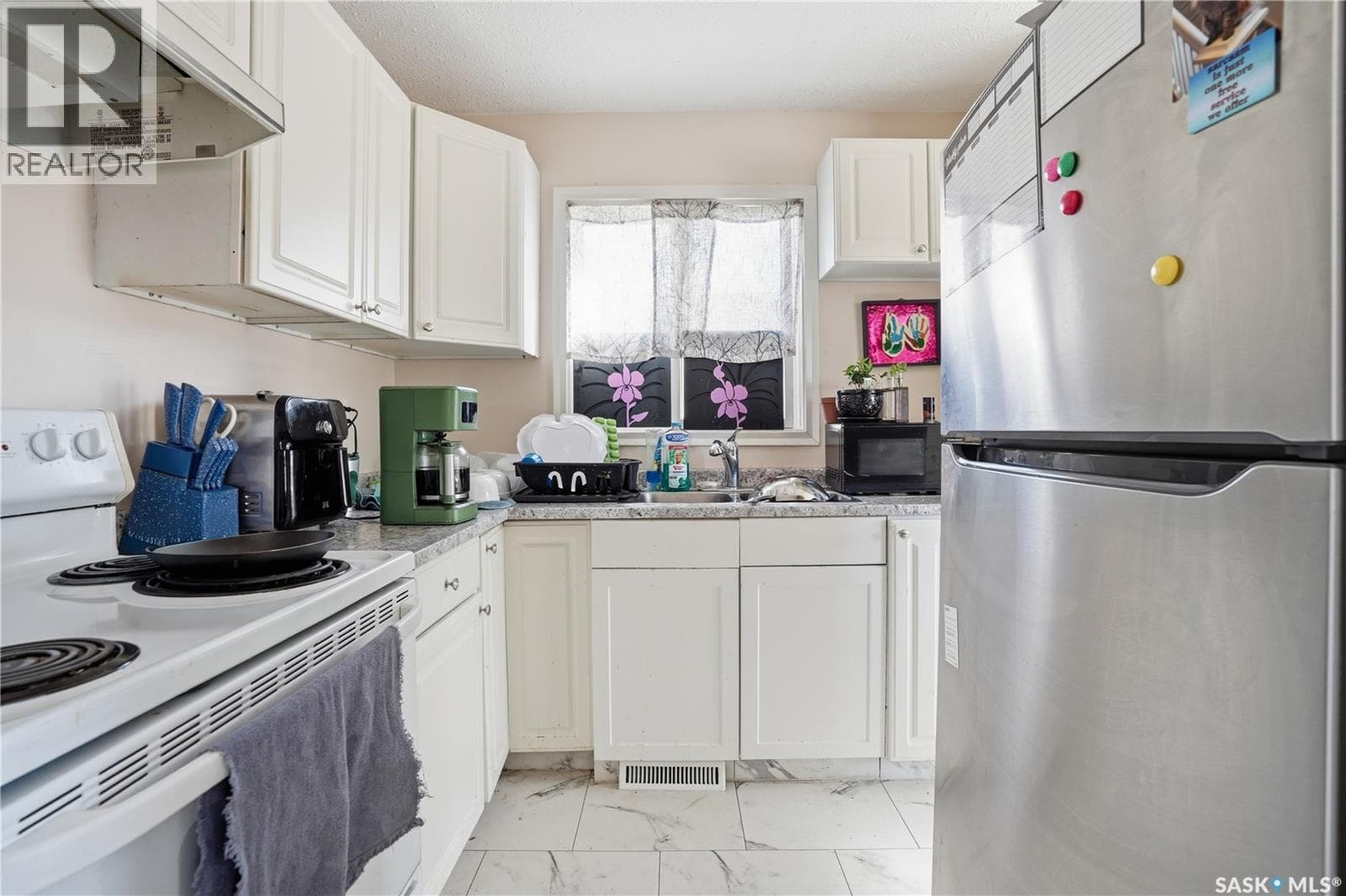 2123 Reynolds STREET photo 4