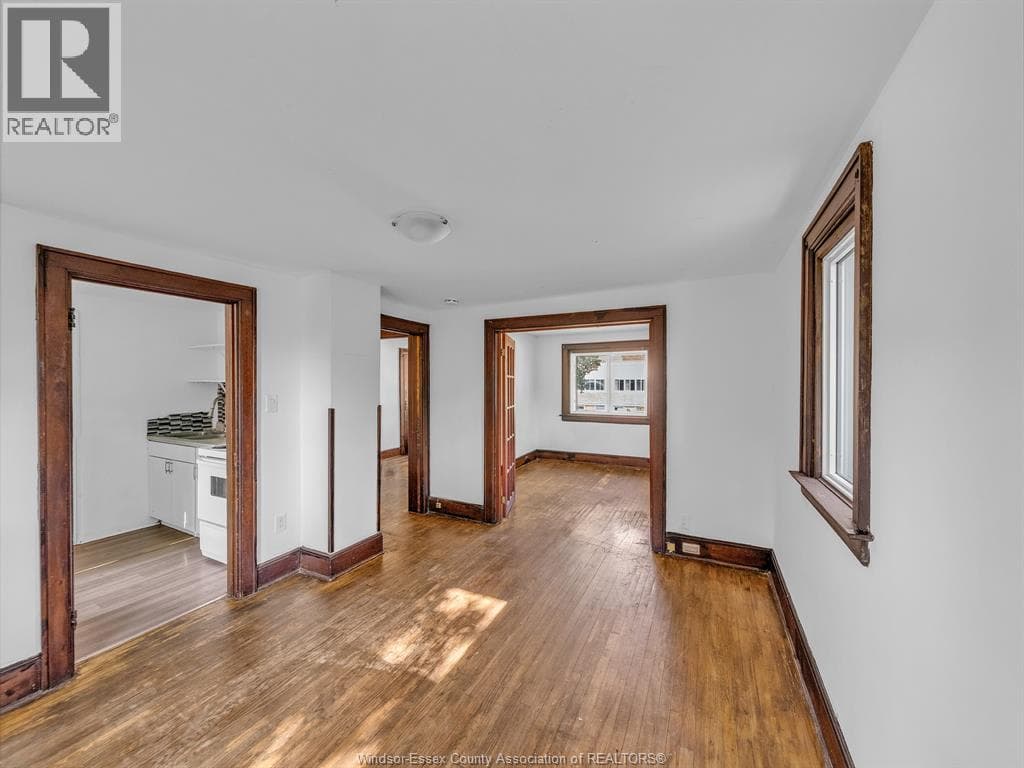 527-531 MCEWAN photo 5