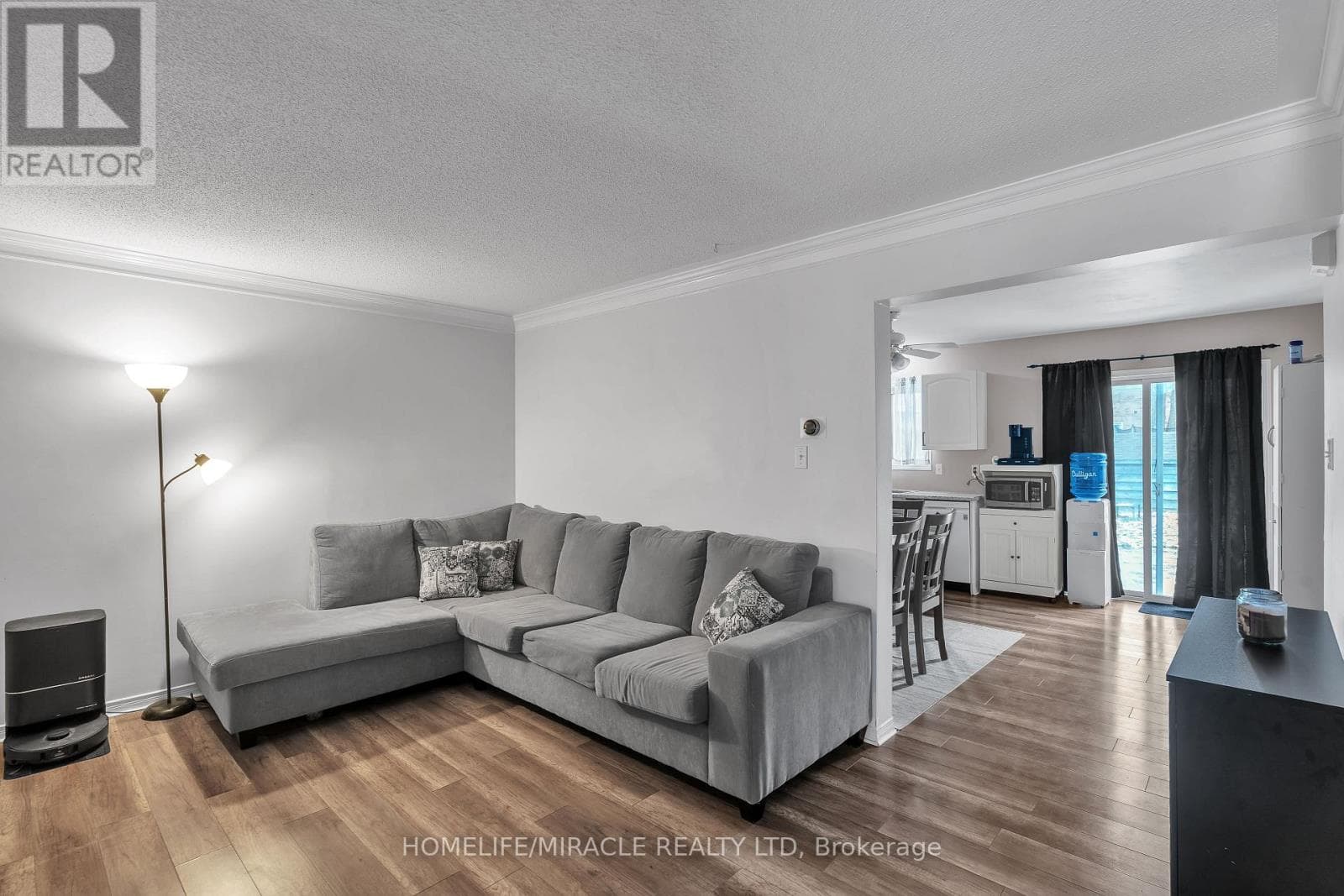 366 MARCONI BOULEVARD photo 4