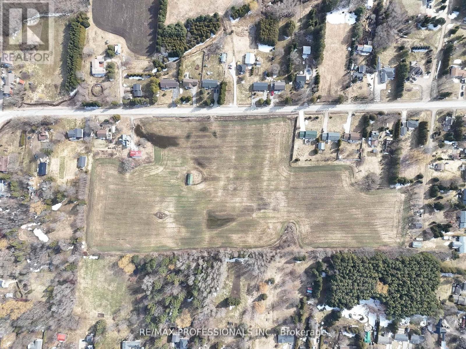 412 MILLER STREET photo 4