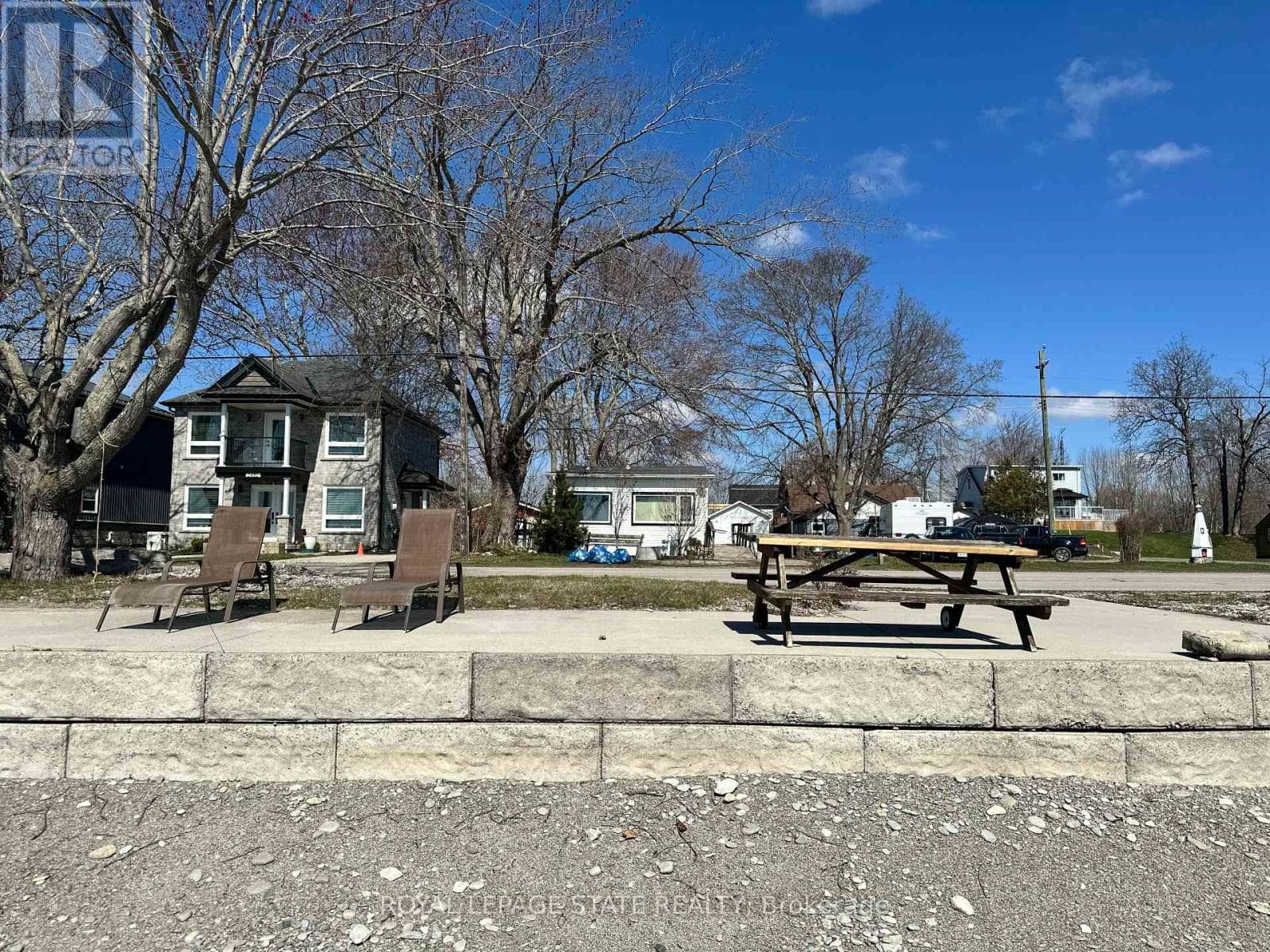 2483 NORTH SHORE DRIVE photo 2