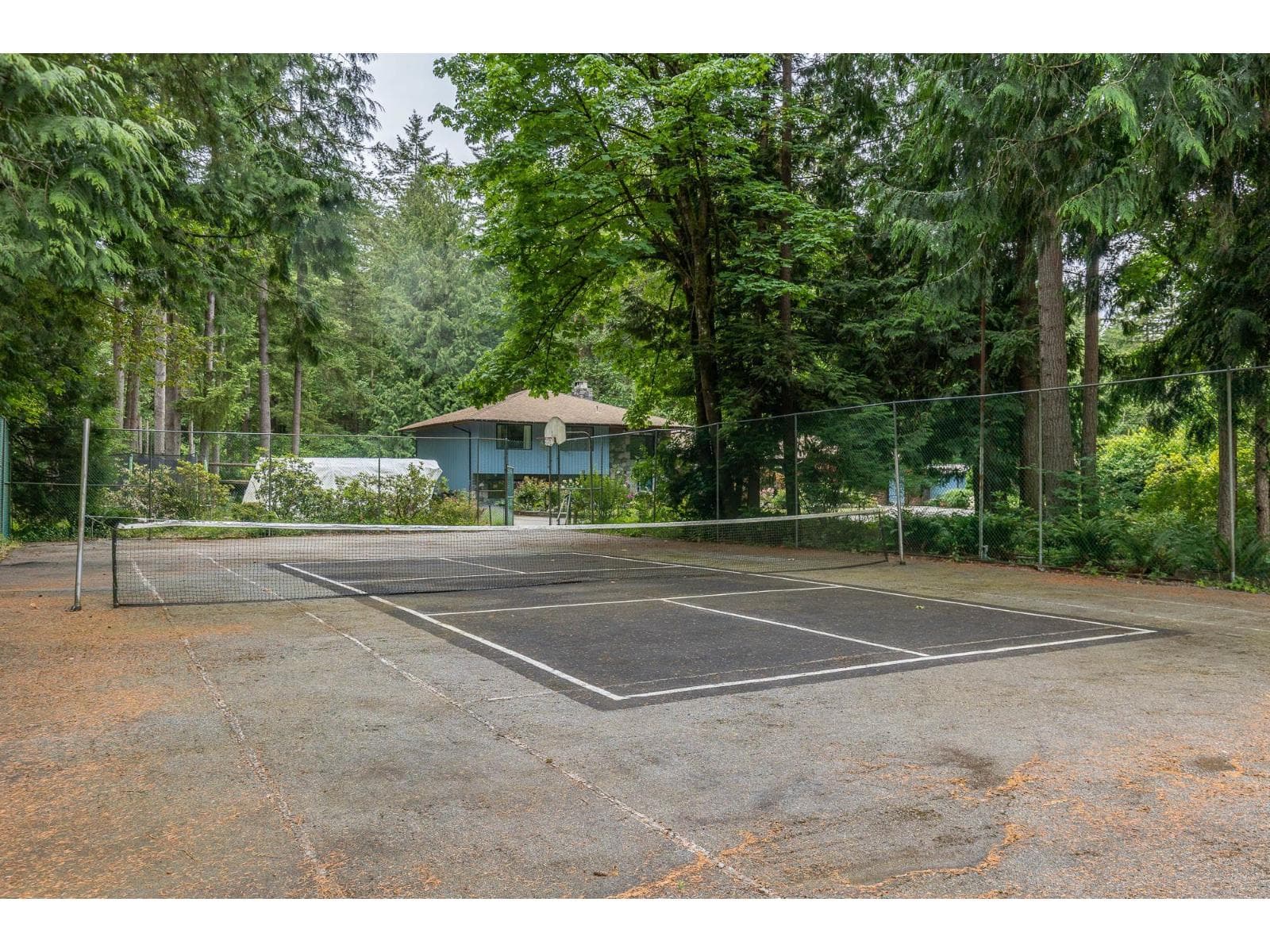 20244 27 AVENUE photo 2