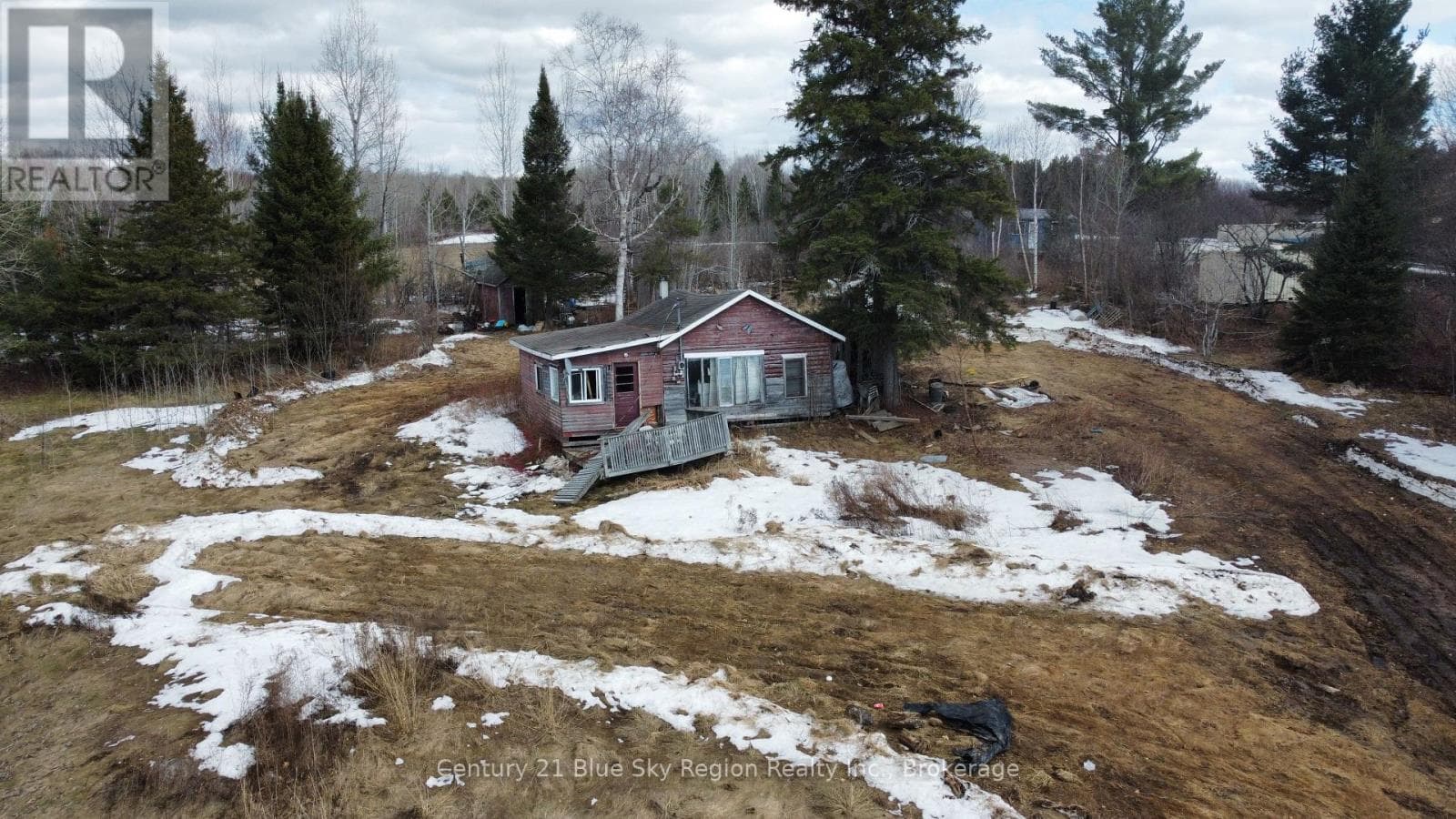28 LAKESHORE ROAD photo 2