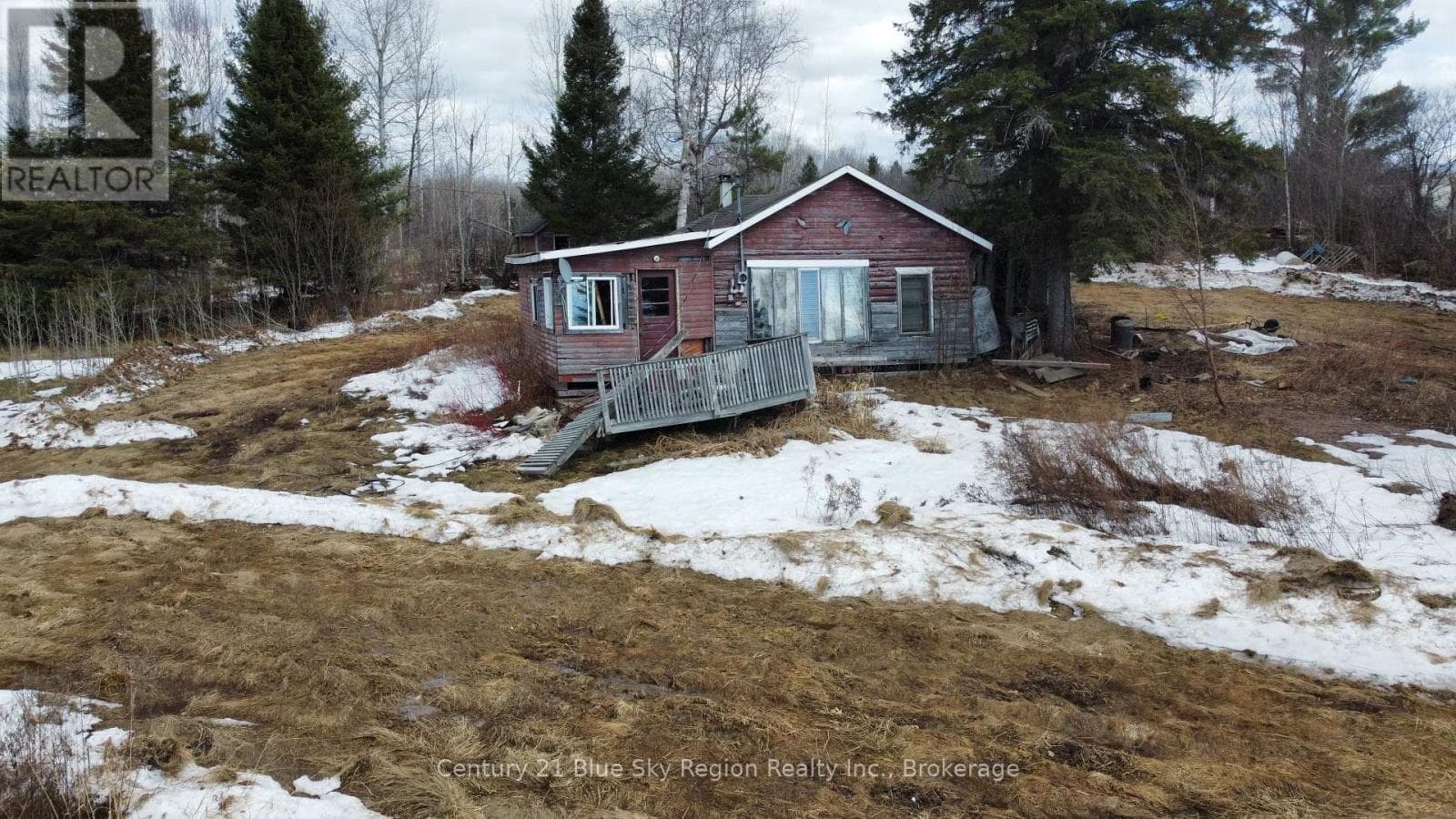 28 LAKESHORE ROAD photo 3