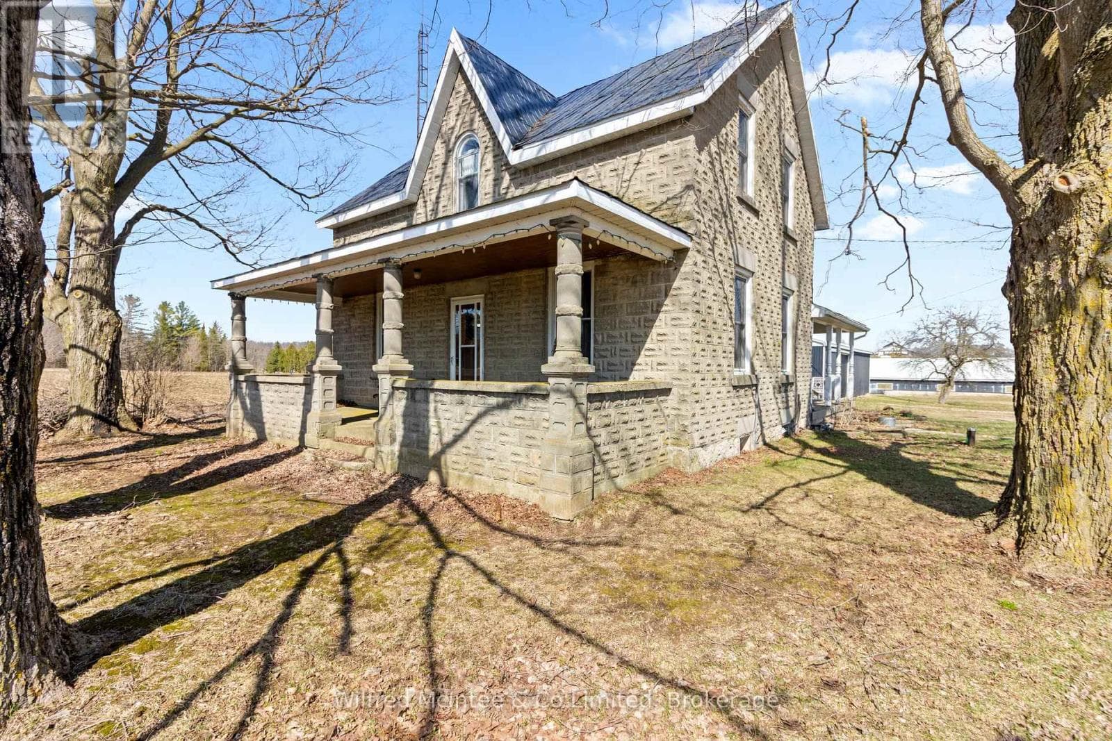 173987 MULOCK ROAD photo 2