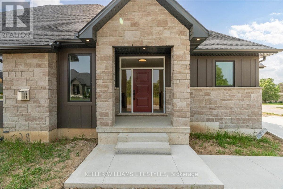 39 EAST GLEN DRIVE photo 3