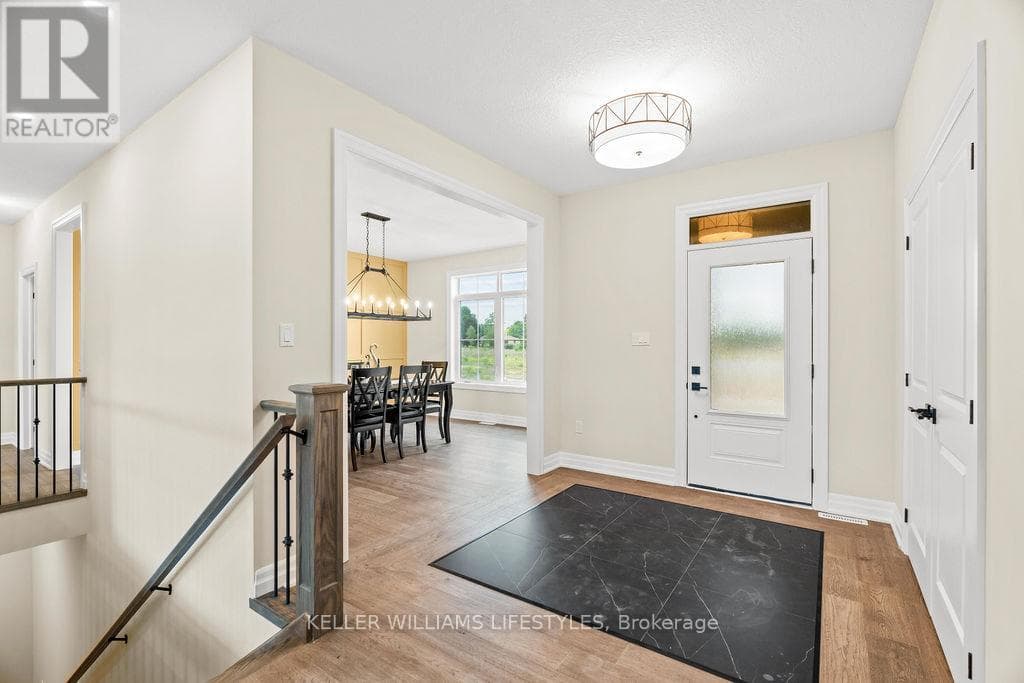52 EAST GLEN DRIVE photo 3