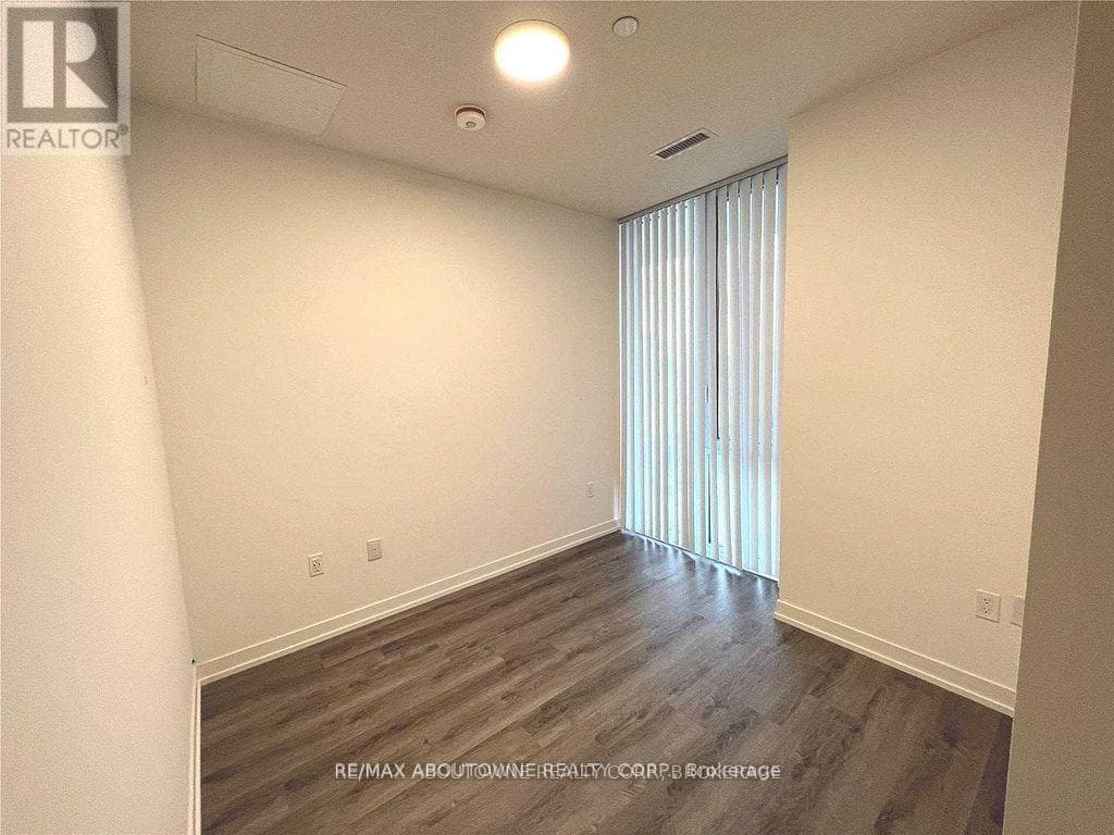 1105 - 138 DOWNES STREET photo 5