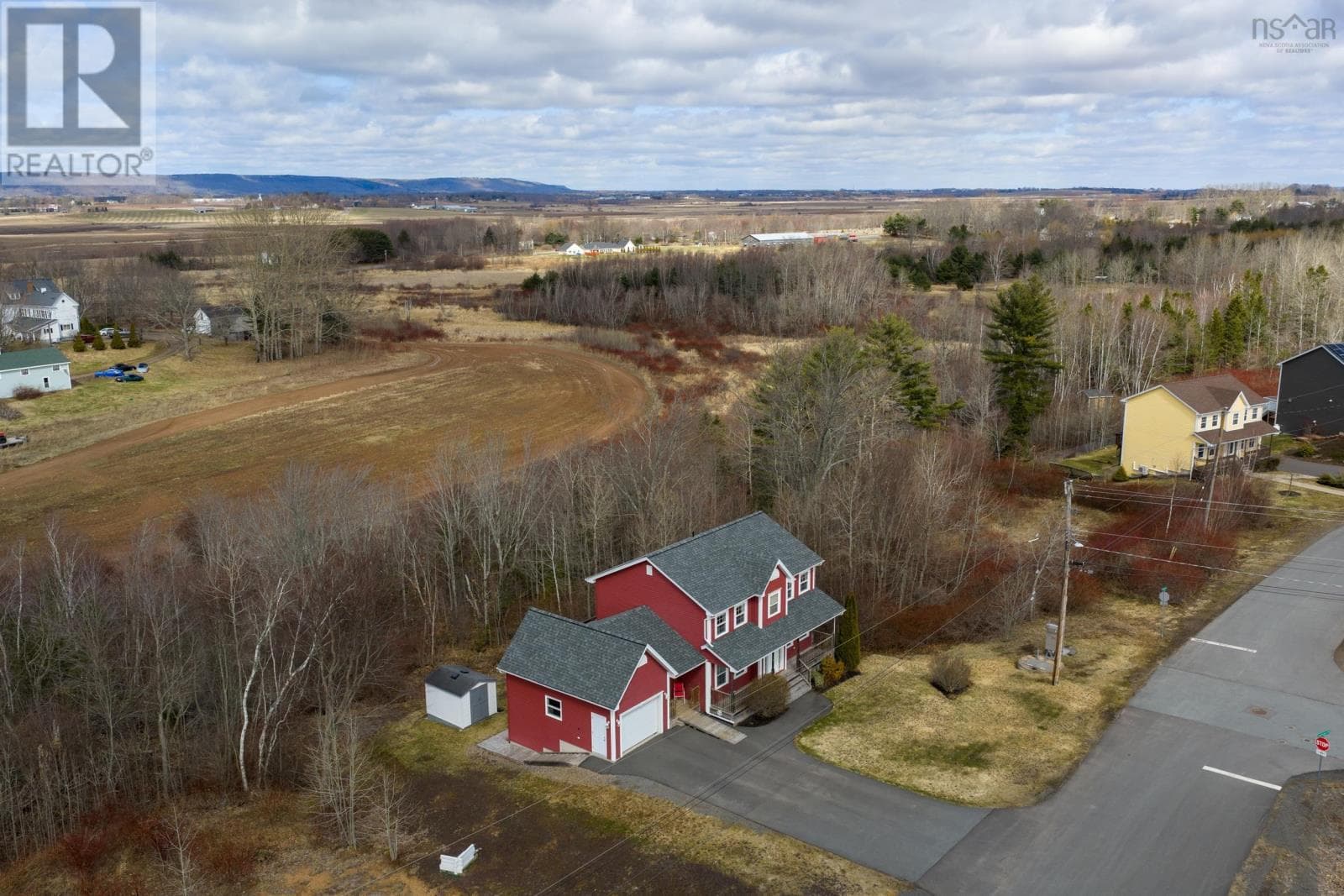 2 Golden Eagle Drive, Eagle Landing photo 2