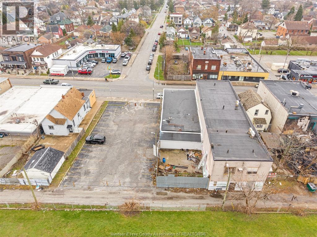 vacant land at 1092 WYANDOTTE STREET East — $449,900
