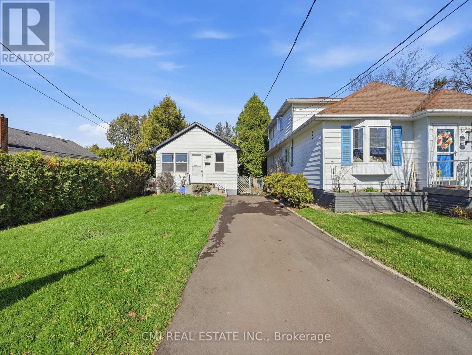86 ADAIR AVENUE S photo 2