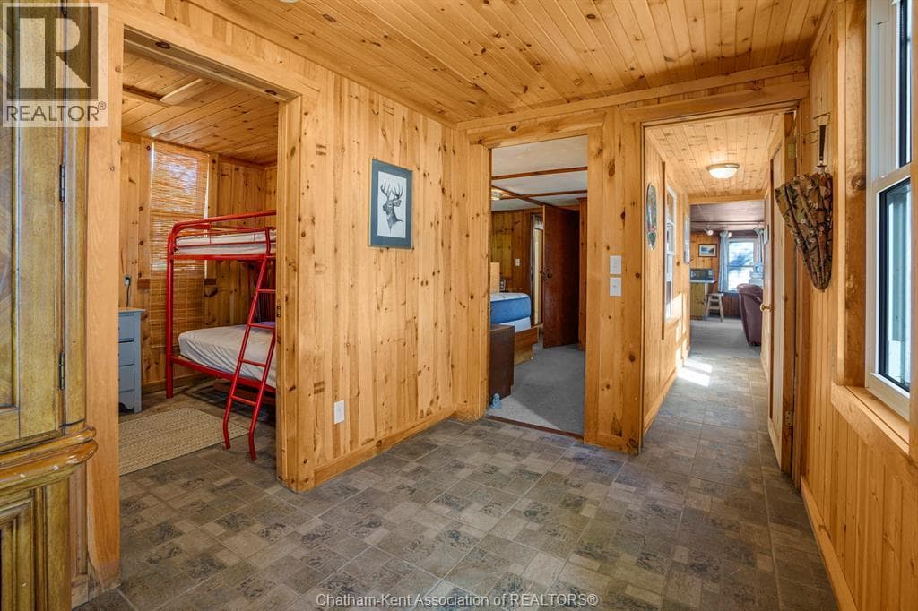 17178 Lakeshore ROAD photo 4
