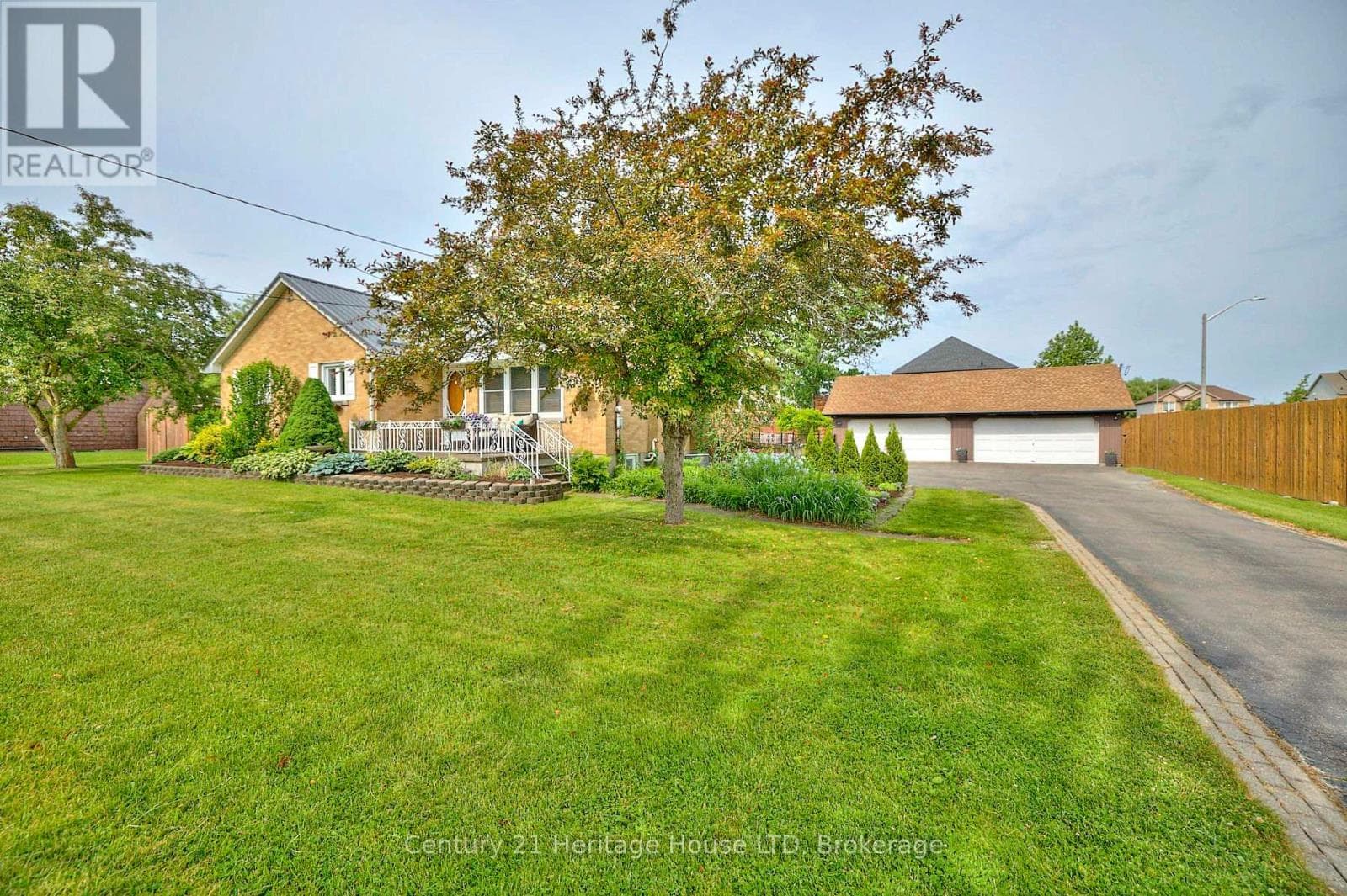467 GORHAM ROAD photo 3