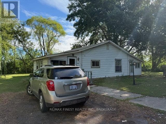 1623 ROAD 96 photo 2