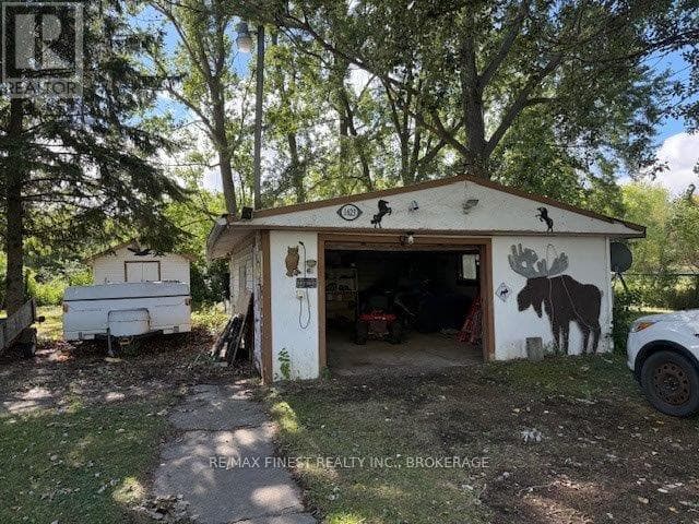 1623 ROAD 96 photo 3