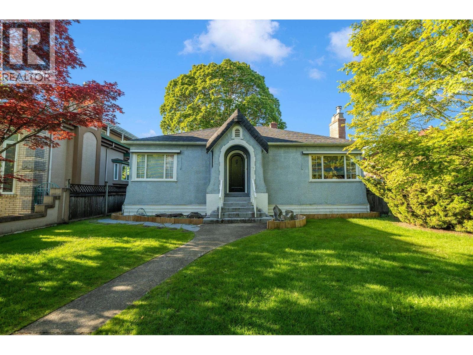 275 W KING EDWARD AVENUE photo 5