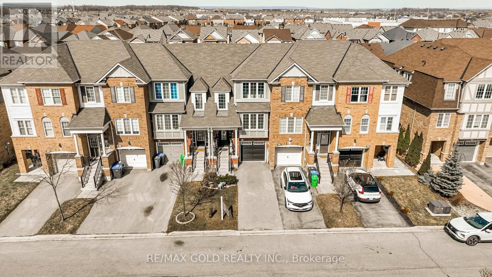 84 VANHORNE CLOSE photo 2