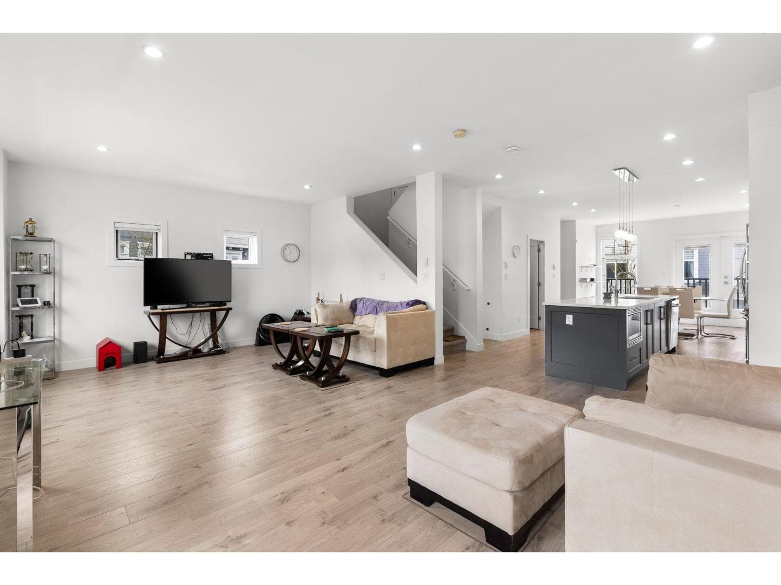 9 7167 116 STREET photo 4