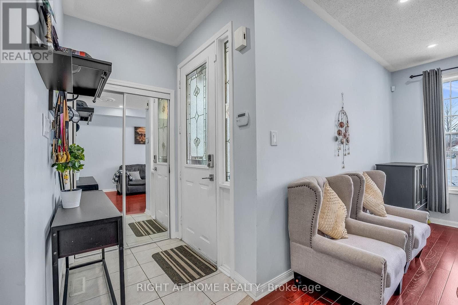 89 CORNELL PARK AVENUE photo 3